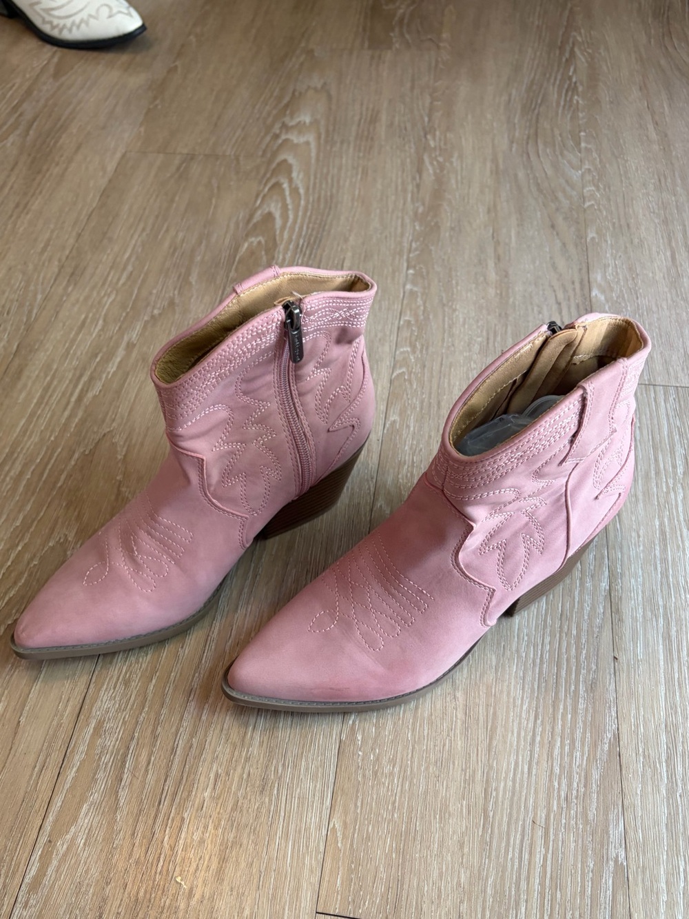 Pink Western Ankle Cowboy Boots - Picture 7 of 11